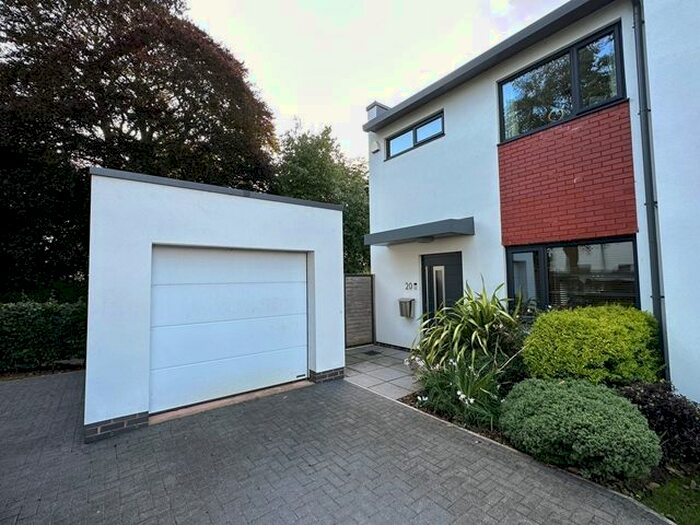 3 Bedroom Semi-Detached House To Rent In The Chase, Topsham, Exeter, EX3