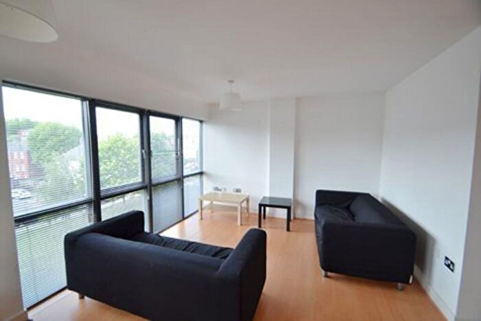 2 Bedroom Flat To Rent In Wonderful Bed With Underground Parking, E5