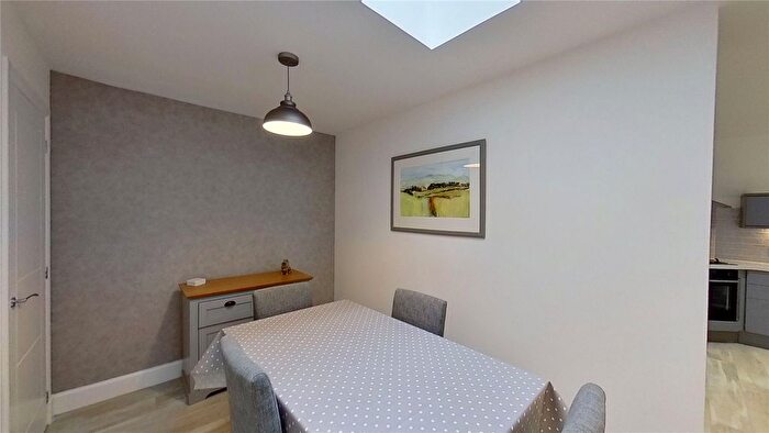 2 Bedroom Flat To Rent In Ashley Grange, Balerno, EH14