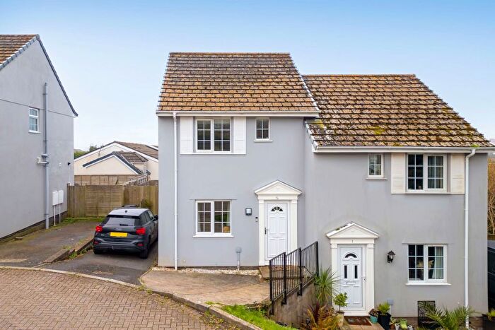3 Bedroom Semi Detached House For Sale In Ferndale Mews, Shiphay, Torquay, TQ2