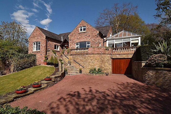4 Bedroom Detached House To Rent In Bridge End Lane, Prestbury, Cheshire, SK10