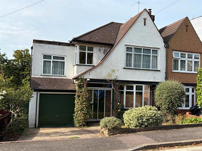 4 Bedroom Semi-Detached House For Sale In Mayfair Gardens, Woodford Green, IG8