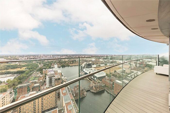 1 Bedroom Apartment For Sale In Arena Tower, Crossharbour Plaza, London, E14