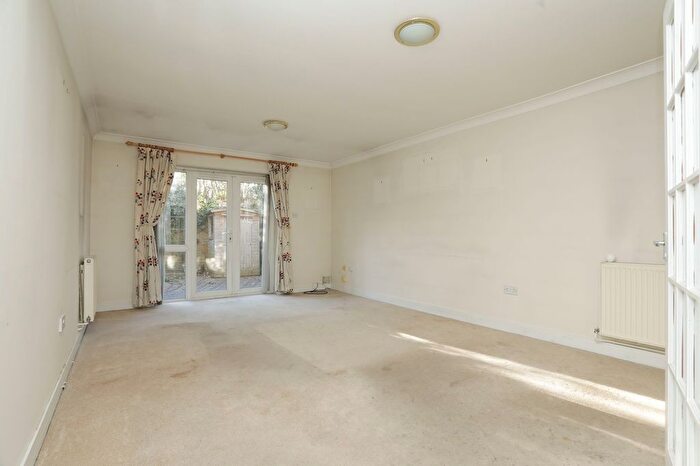 3 Bedroom Terraced House For Sale In Station Road, Westgate-On-Sea, CT8