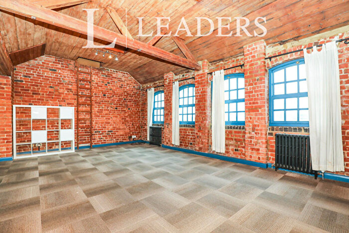 2 Bedroom Apartment To Rent In Spencer Road, Northampton, NN1