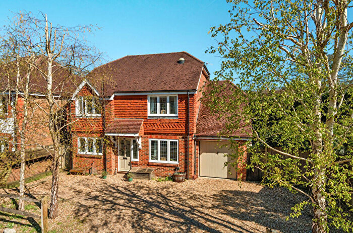 4 Bedroom Detached House For Sale In Beacon View Road, Elstead, Godalming, Surrey, GU8