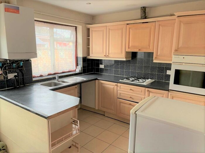 3 Bedroom Terraced House To Rent In The Green, Slough, SL1