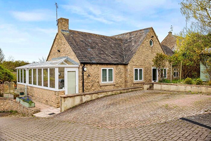 4 Bedroom Bungalow For Sale In Baskerville, Malmesbury, Wiltshire, SN16