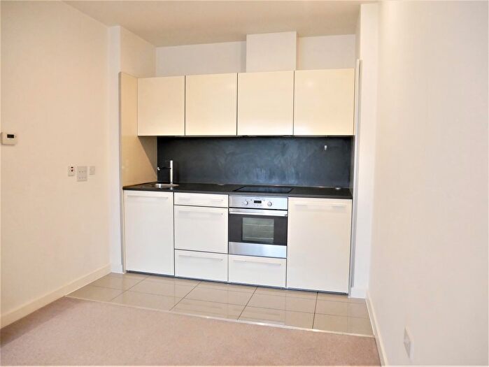 1 Bedroom Flat To Rent In Greenford Road, Greenford, UB6