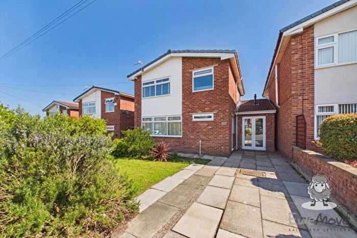 4 Bedroom Detached House For Sale In Galston Avenue, Rainhill, Prescot, Merseyside, L35