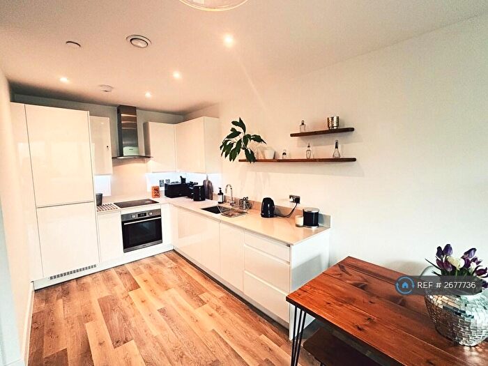 1 Bedroom Flat To Rent In Palmitine House, London, SW11