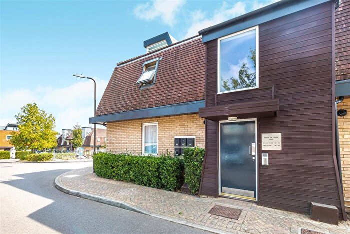 1 Bedroom Flat For Sale In Duke Of York Way, Coxheath, Maidstone, ME17