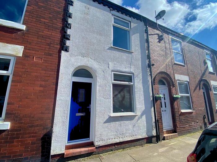 2 Bedroom Terraced House To Rent In Garden Street, Manchester, M30