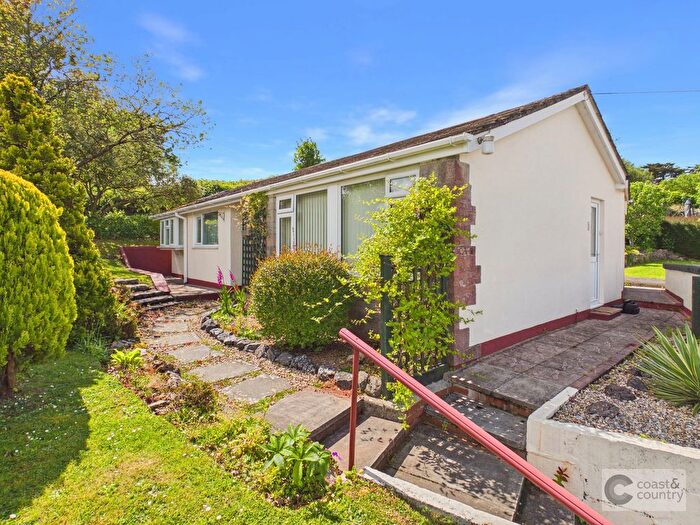 2 Bedroom Bungalow For Sale In Odlehill Grove, Abbotskerswell, TQ12