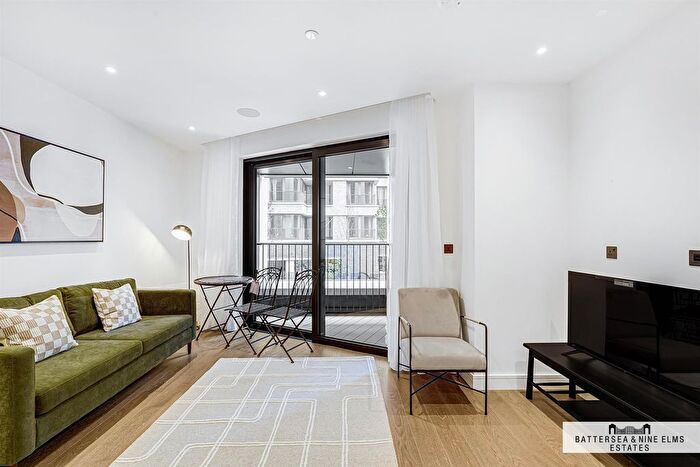 2 Bedroom Flat To Rent In One Linear Place, London, SW11