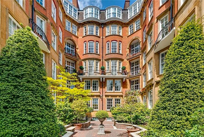 2 Bedroom Flat To Rent In Palace Court, Notting Hill, W2