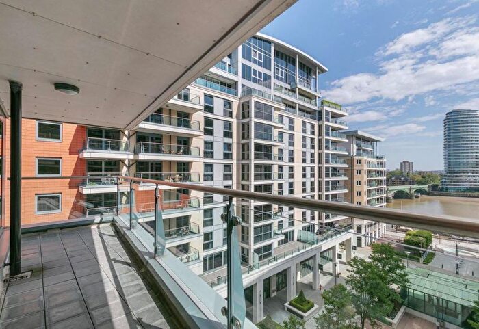 3 Bedroom Flat To Rent In Fountain House, The Boulevard, SW6