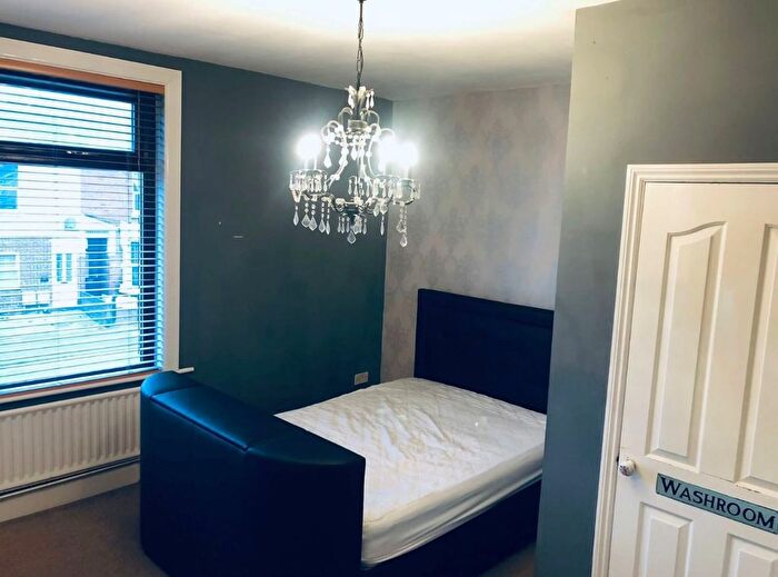 5 Bedroom Detached House To Rent In Copnor Road, Portsmouth, PO3