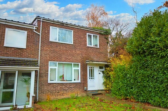 4 Bedroom End Of Terrace House To Rent In Avon Way, Colchester, Essex, CO4