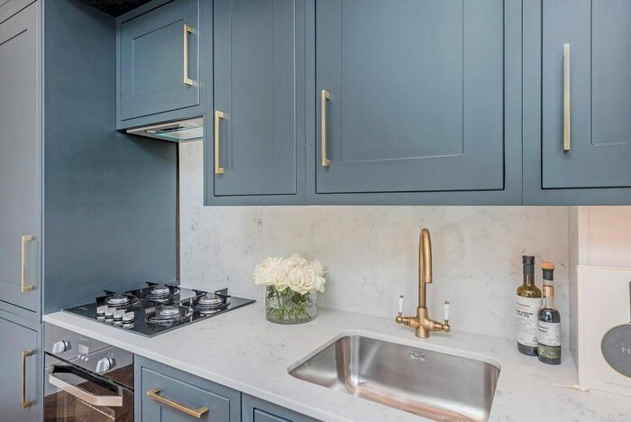 1 Bedroom Flat To Rent In Stephendale Road, Fulham, London, SW6