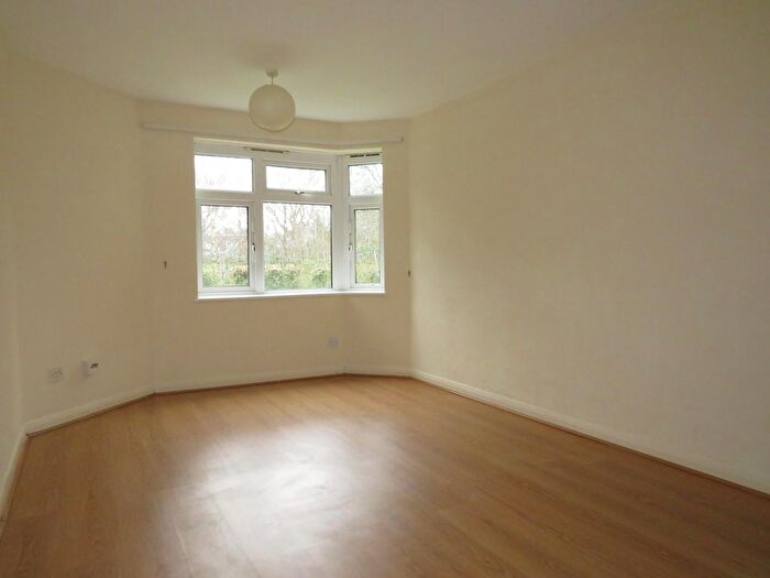 2 Bedroom Flat To Rent In Ethelred Close, Sutton Coldfield, B74