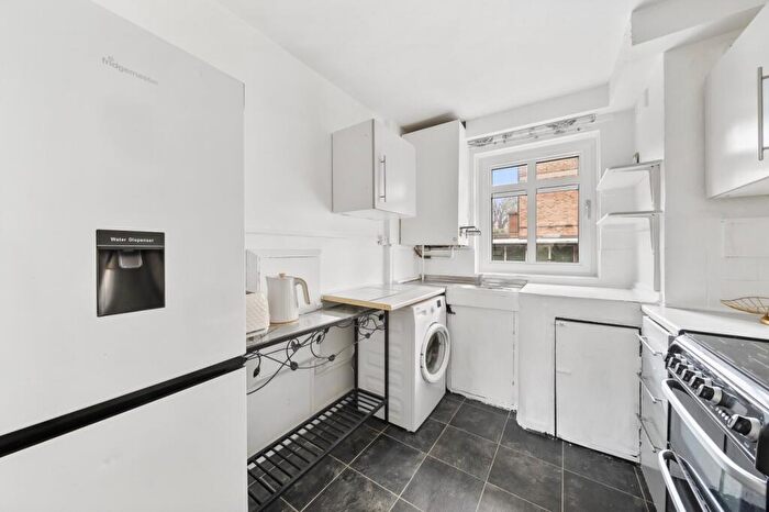 2 Bedroom Flat To Rent In The Woodlands, Aberdeen Park, N5