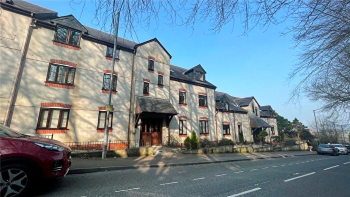 2 Bedroom Apartment For Sale In Okehampton Road, Launceston, Cornwall, PL15