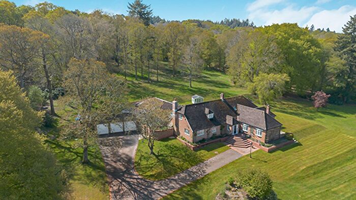 5 Bedroom Detached House For Sale In St Patricks Lane, Liss, Hampshire, GU33