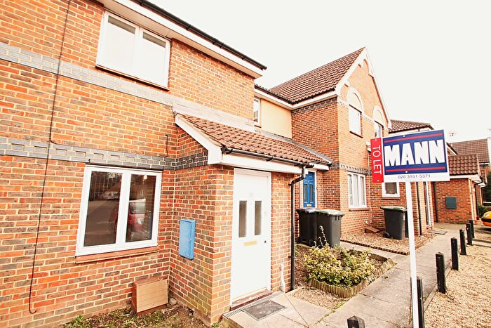 2 Bedroom House To Rent In Ridgewell Close, Sydenham, SE26