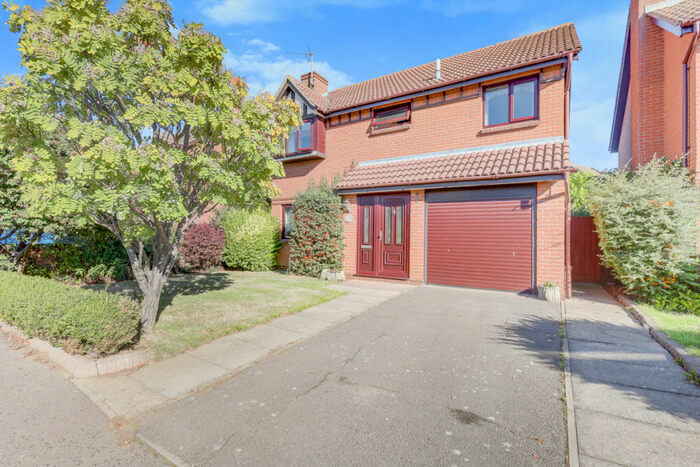 4 Bedroom Detached House To Rent In Homestead Gardens, Benfleet, SS7