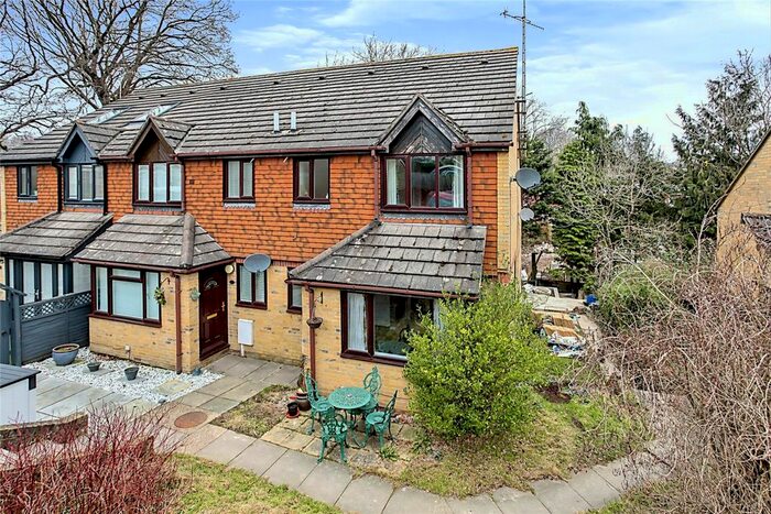 1 Bedroom End Of Terrace House To Rent In St. Lukes Road, Tunbridge Wells, Kent, TN4
