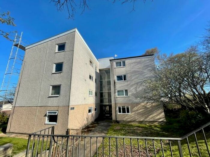 2 Bedroom Flat To Rent In Loch Awe, St. Leonards, East Kilbride, G74