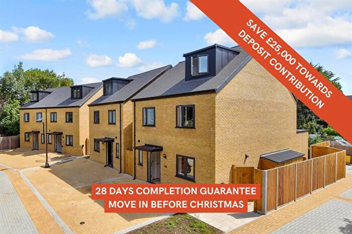 4 Bedroom Semi-detached House For Sale In Blossom Way, Carshalton, SM5