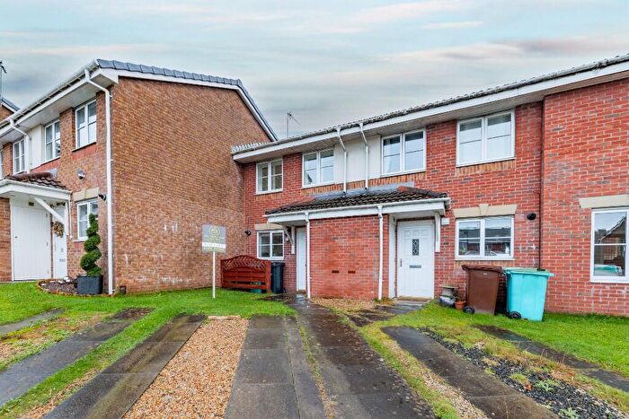 2 Bedroom Terraced House For Sale In Cherry Avenue, G67