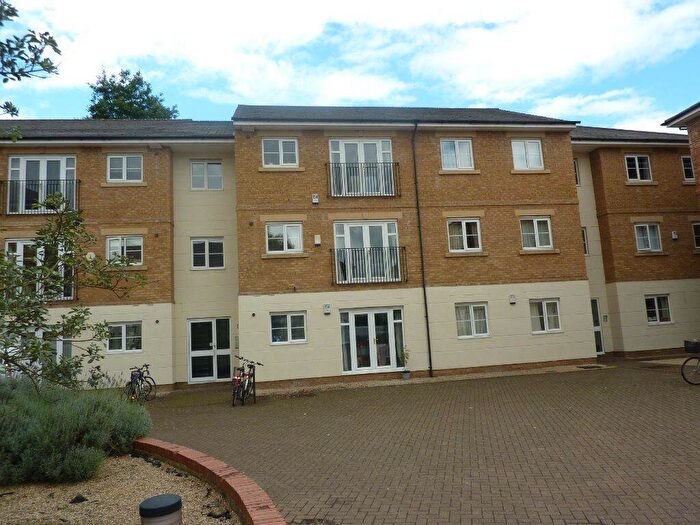 2 Bedroom Flat To Rent In City Centre, Grandpont, OX1