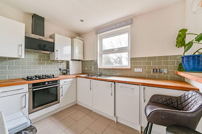 1 Bedroom Flat To Rent In Kilburn Park Road, Maida Vale, London, NW6