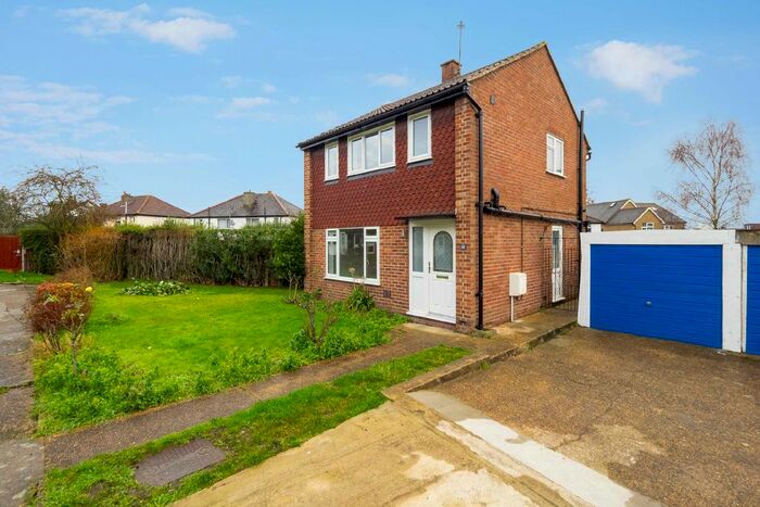 2 Bedroom Detached House To Rent In Harold Road, Sutton, Surrey, SM1