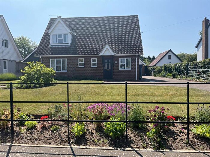 4 Bedroom Detached House For Sale In Hargham Road, Old Buckenham, NR17