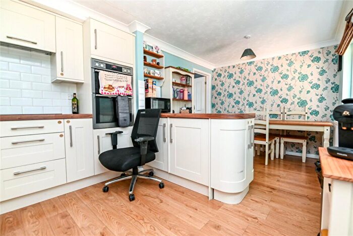 3 Bedroom Terraced House For Sale In Woodvale Gardens, New Milton, Hampshire, BH25
