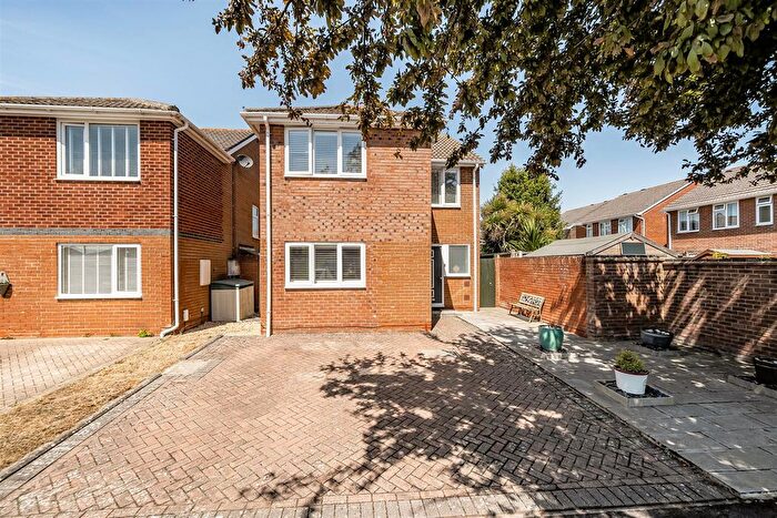 3 Bedroom Detached House For Sale In Wheatcroft Road, Lee-On-The-Solent, PO13