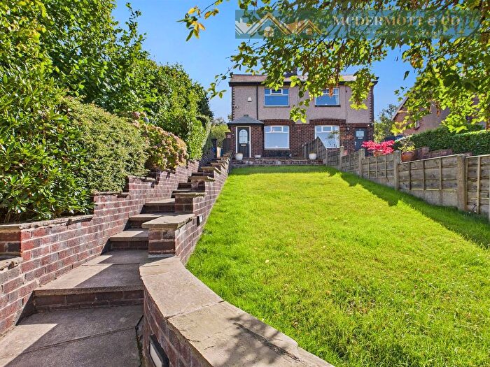 2 Bedroom Semi-detached House For Sale In Carr Lane, Greenfield, Saddleworth, OL3