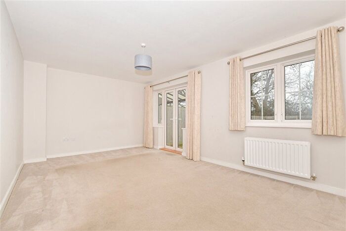 3 Bedroom End Of Terrace House For Sale In The Weavers, Headcorn, Kent, Kent, TN27