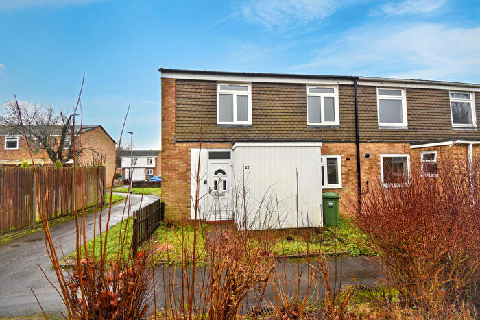 3 Bedroom End Of Terrace House For Sale In Highfield, Bracknell, RG12
