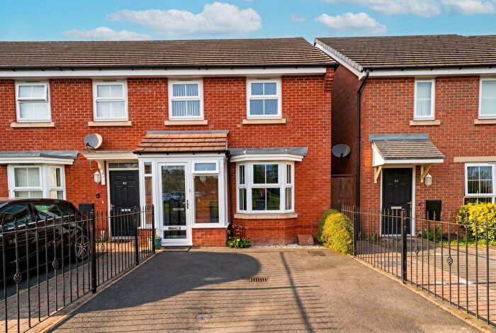 3 Bedroom End Of Terrace House For Sale In Kendrick Grove, Hall Green, B28
