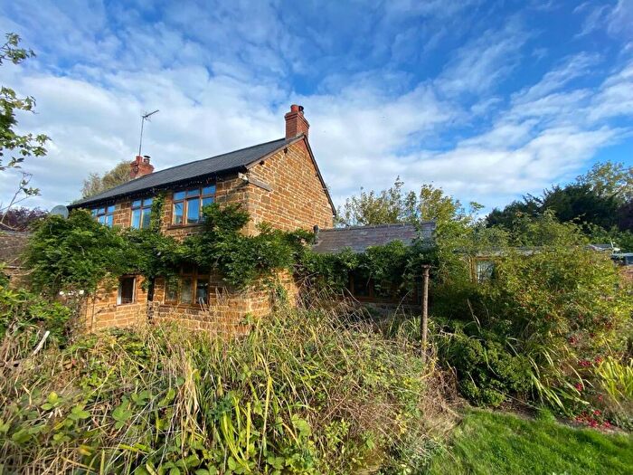 2 Bedroom Cottage For Sale In West End, Bugbrooke, Northamptonshire, NN7