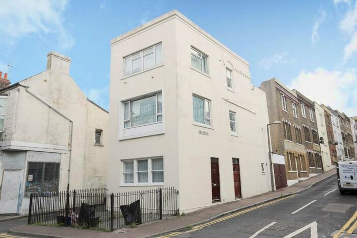 1 Bedroom Flat To Rent In Artillery Road, Ramsgate, CT11