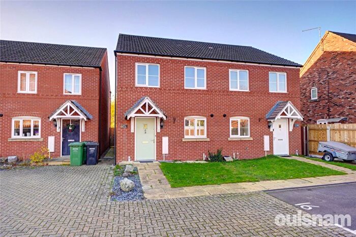 3 Bedroom Semi-Detached House For Sale In Lawley Way, Droitwich, Worcestershire, WR9