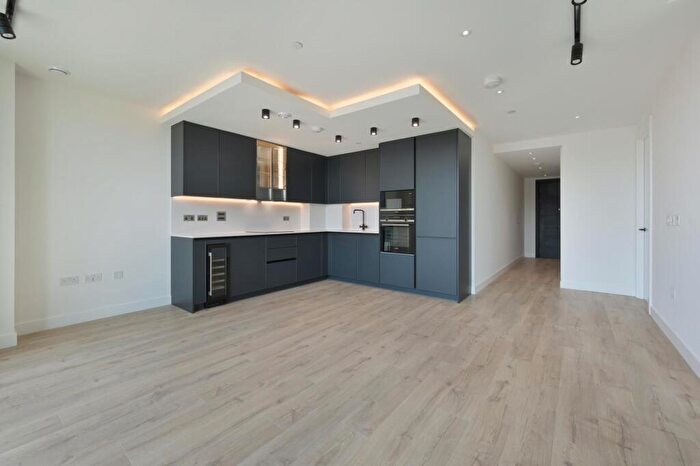 1 Bedroom Apartment For Sale In Valencia Tower, City Road, EC1V