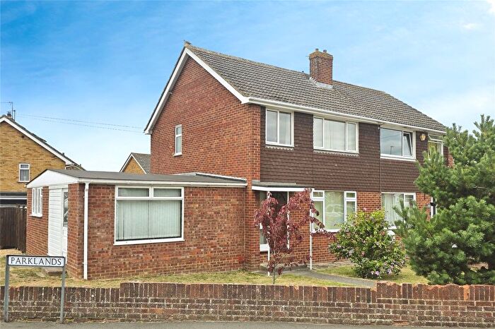 3 Bedroom Semi-Detached House For Sale In Seymour Road, Trowbridge, BA14