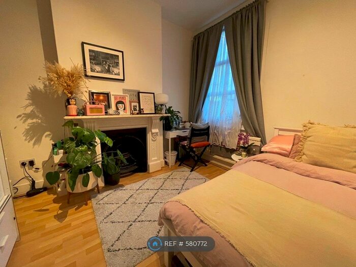 2 Bedroom Terraced House To Rent In Rainham Road, London, NW10